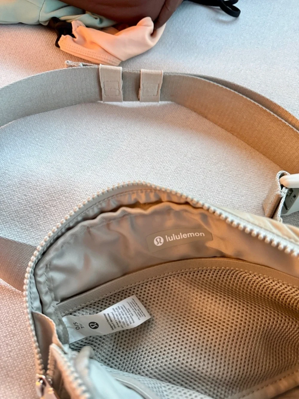 Lululemon Everywhere Belt Bag (2L)